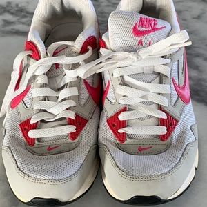 NIKE Air Max Skyline Womens Retro White Pink Grey